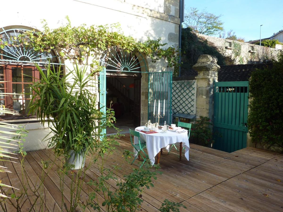 Beaux Chenes Bed & Breakfast เนรัค ภายนอก รูปภาพ
